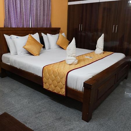 Tirumala Premium Home Stay Тирупати Экстерьер фото