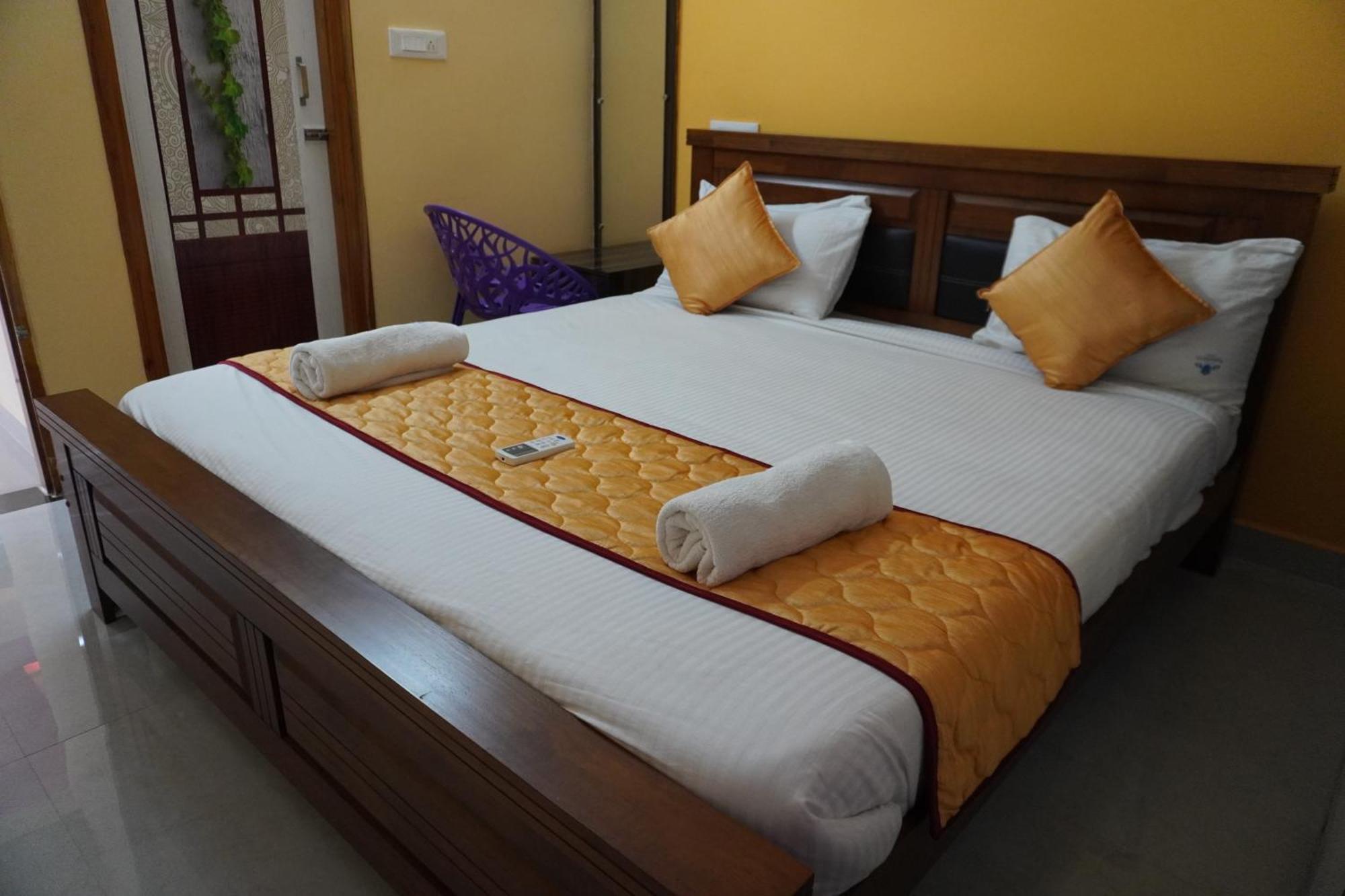 Tirumala Premium Home Stay Тирупати Экстерьер фото
