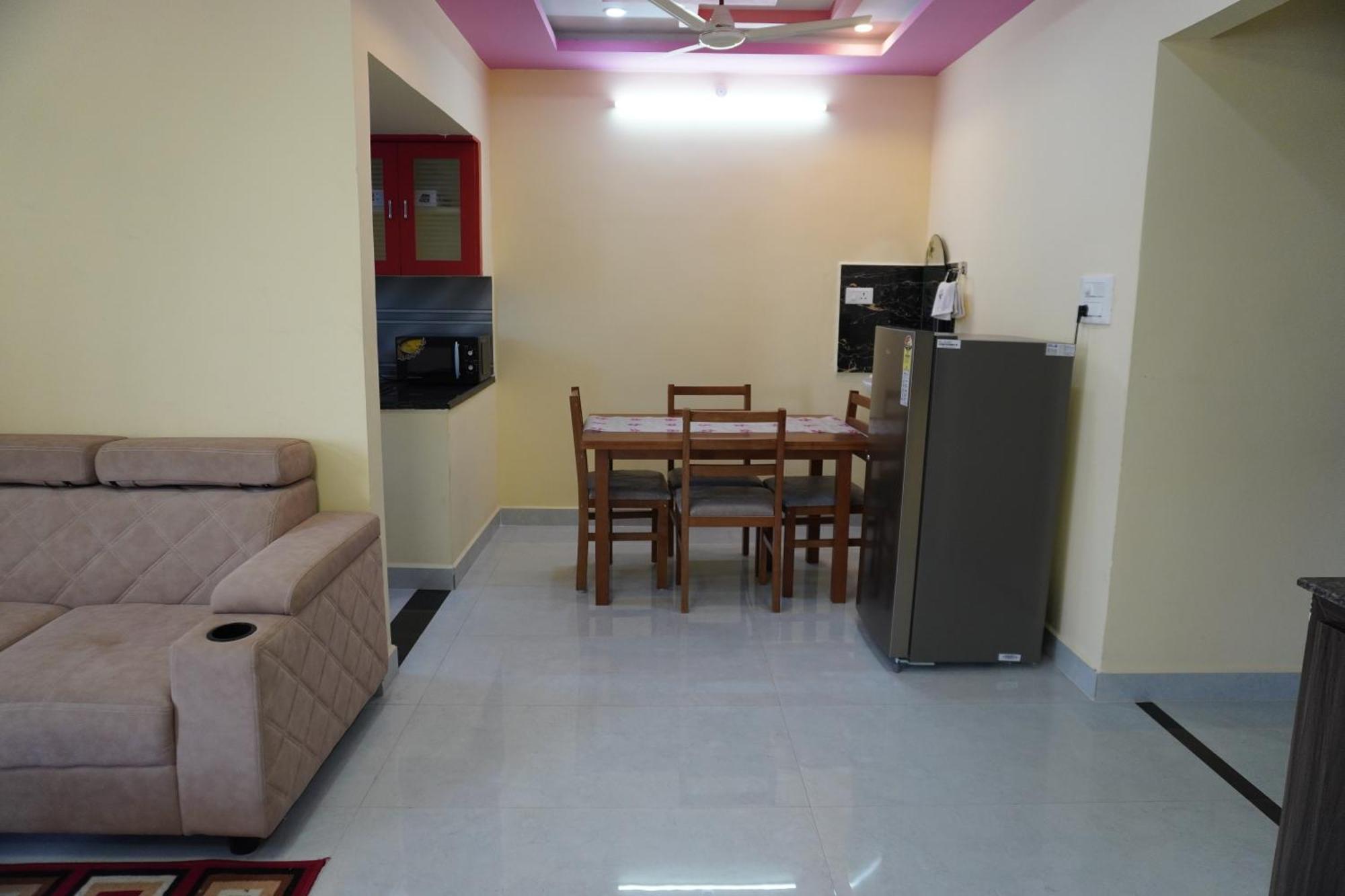 Tirumala Premium Home Stay Тирупати Экстерьер фото